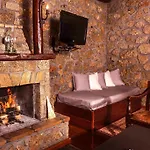 Penzion Pera Alonia 4*
