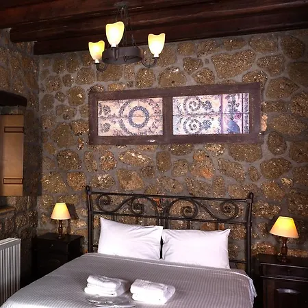 페라 알로니아 게스트하우스