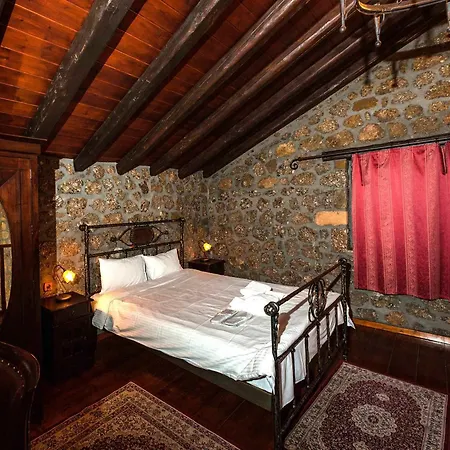 Vendégház Pera Alonia