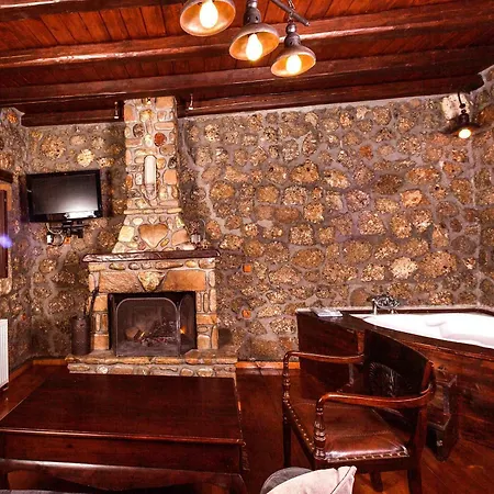 Vendégház Pera Alonia 4*