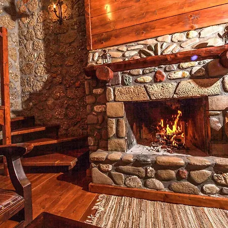 Vendégház Pera Alonia 4*