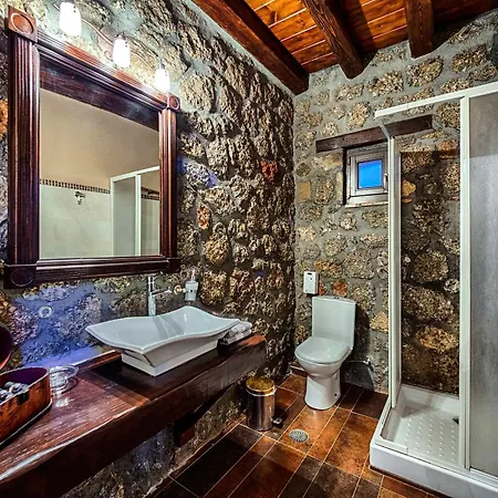 Vendégház Pera Alonia 4*