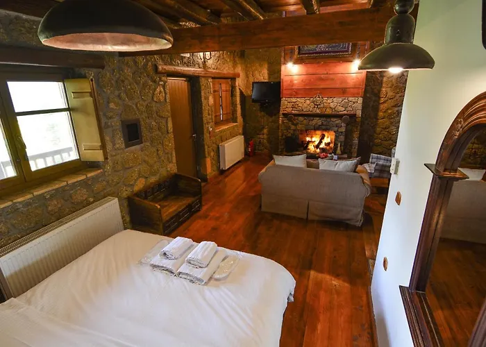 Pera Alonia Gasthuis 4*