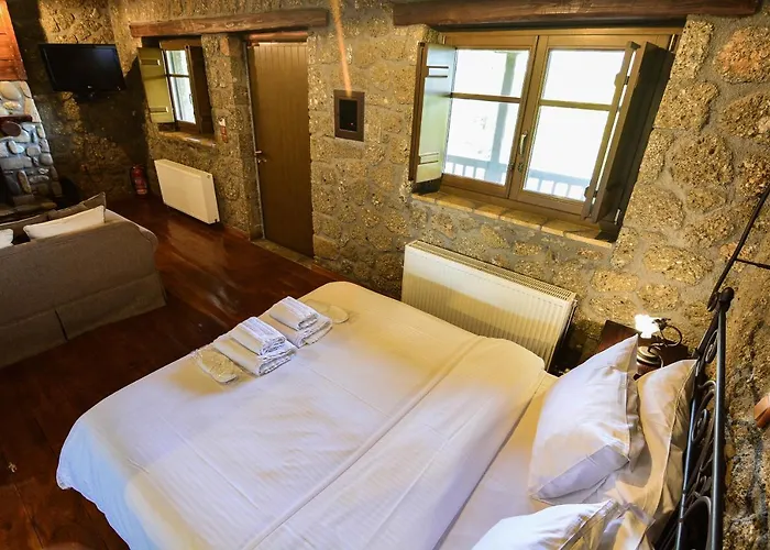 Pera Alonia Gasthuis 4*