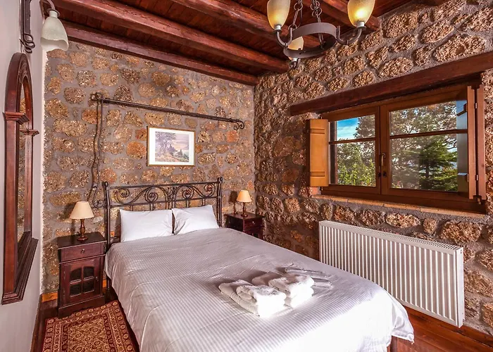 Gasthuis Pera Alonia 4*