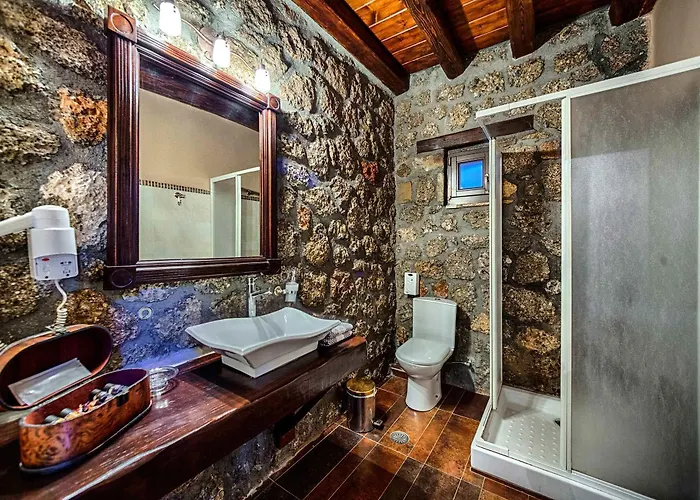 Gasthuis Pera Alonia 4*